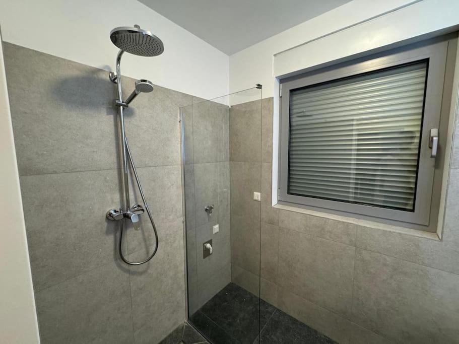 Rooftop Apartment With Balcony & Free Parking Viena Exterior foto