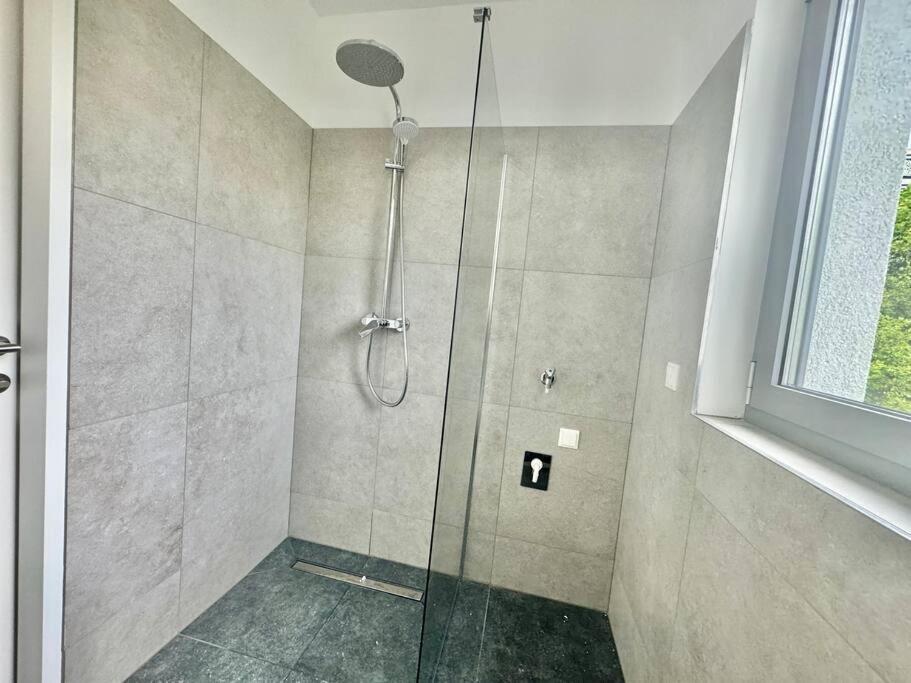 Rooftop Apartment With Balcony & Free Parking Viena Exterior foto