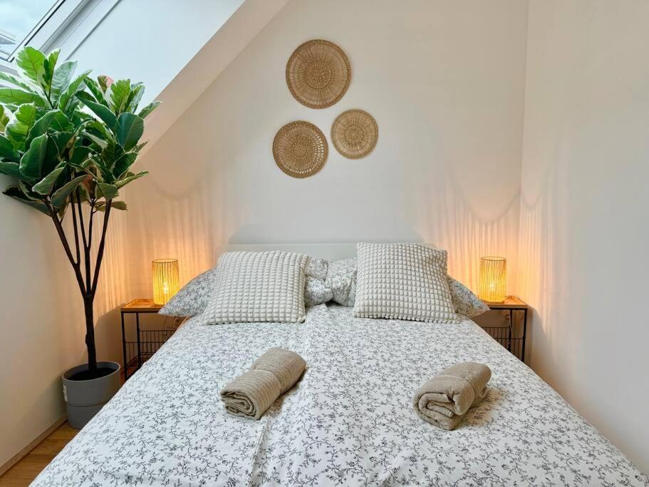 Rooftop Apartment With Balcony & Free Parking Viena Exterior foto